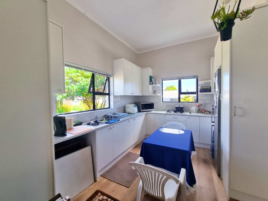 2 Bedroom Property for Sale in Sandbaai Western Cape